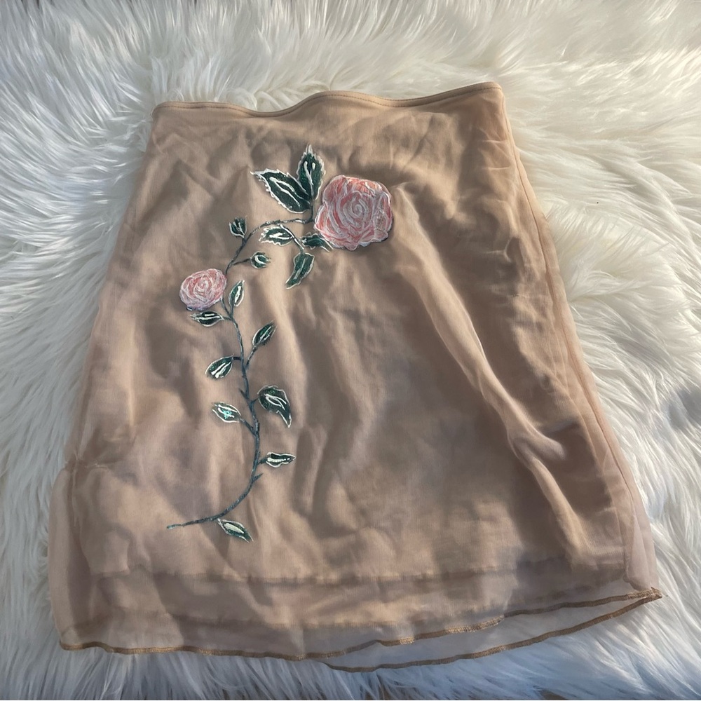 🎁3/$30 LM LULU PARIS Rose Skirt GUC
